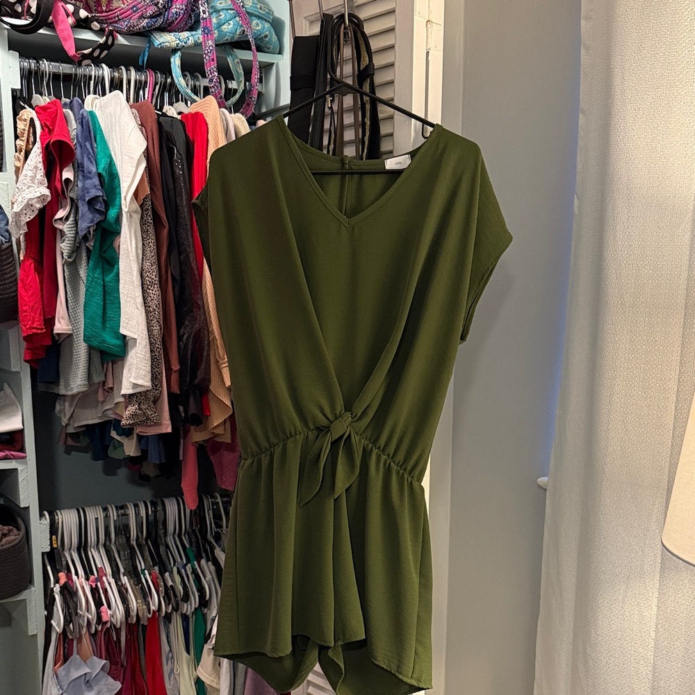 Short sleeve romper